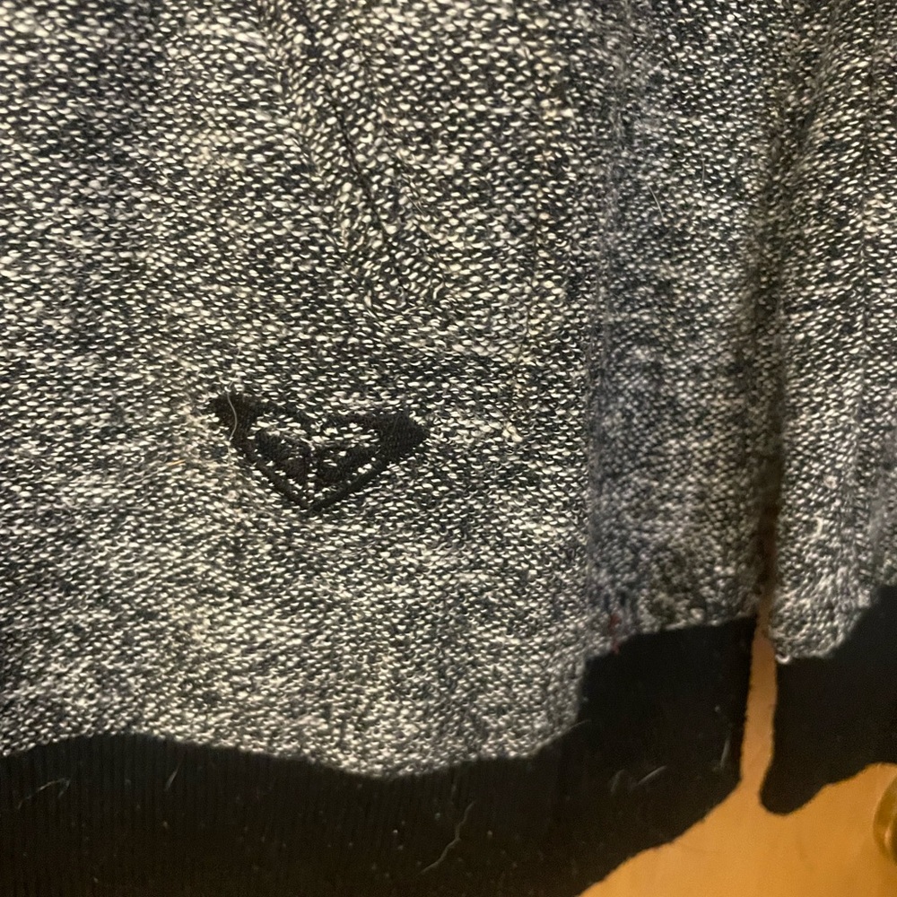 Ladies Roxy pullover long sleeve top - Picture 3 of 8